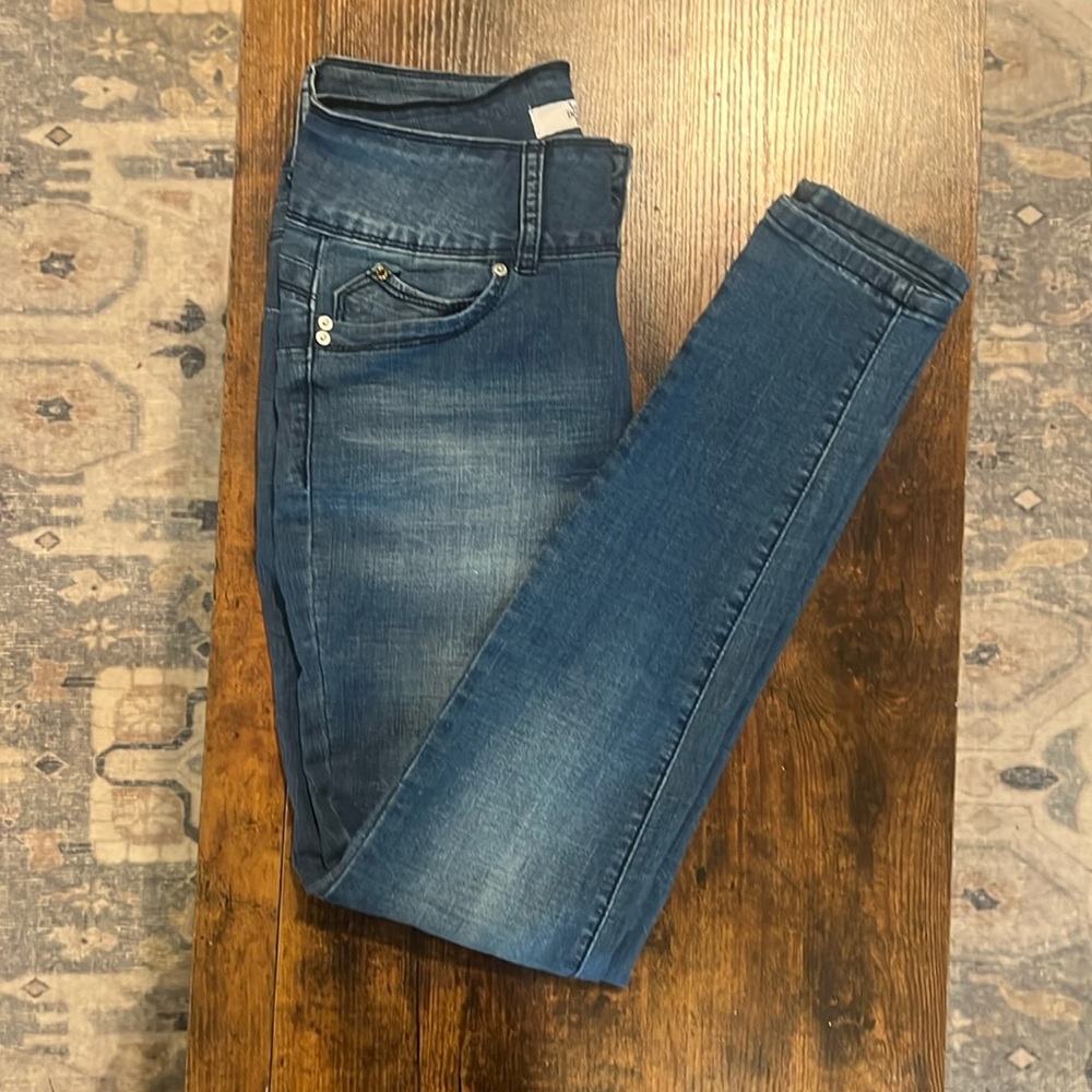 YMI - Wanna Betta Butt - 11/30 Mid Rise Skinny